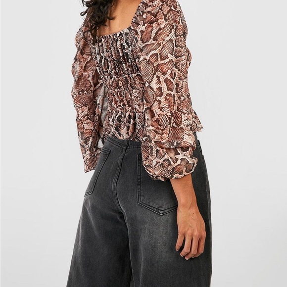 NWT Snake Print Peplum Top - Picture 3 of 3